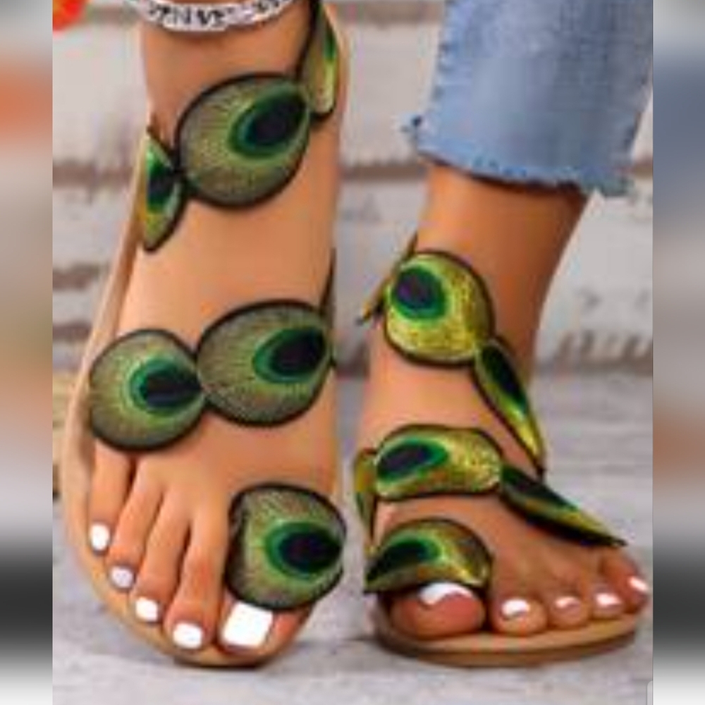 NWOB SHEIN Boho Faux Peacock Feather Flat Sandals Flip Flops Loop Toe Beach Flat
